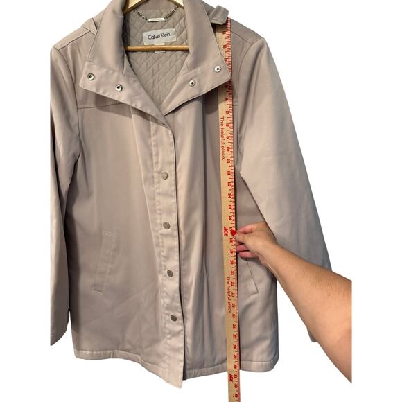 NEW! Calvin Klein L Hooded Raincoat Quilted Interior Waterproof Jacket Tan Beige - Picture 7 of 9